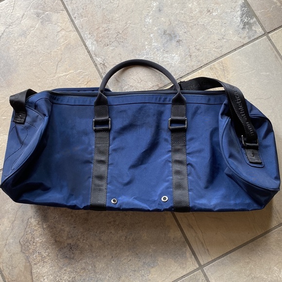 Lululemon Gym Bag - Picture 2 of 6